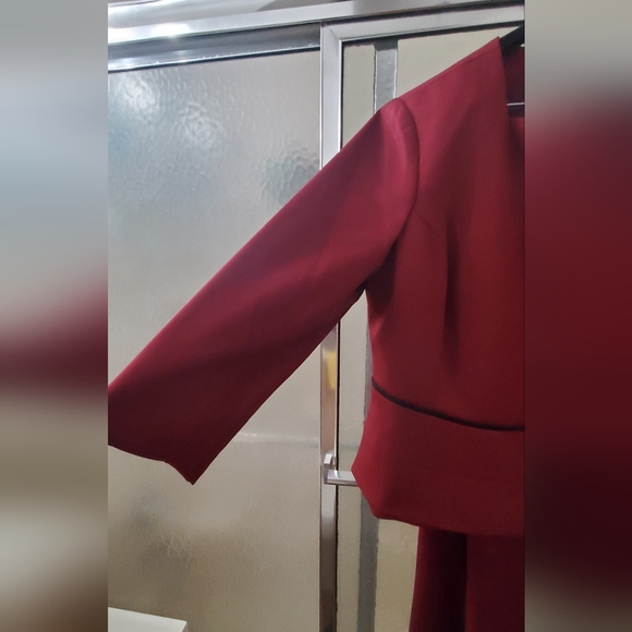 NWT TAHARI ASL 2Piece Beautiful Pant Suit; Sz 16; Long Sleeves; Lined. $85 - Picture 6 of 14
